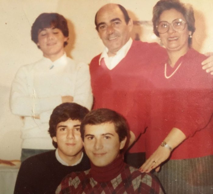 Da sin. Massimo, Salvatore Zangara con la moglie Enza, Vincenzo e Antonio